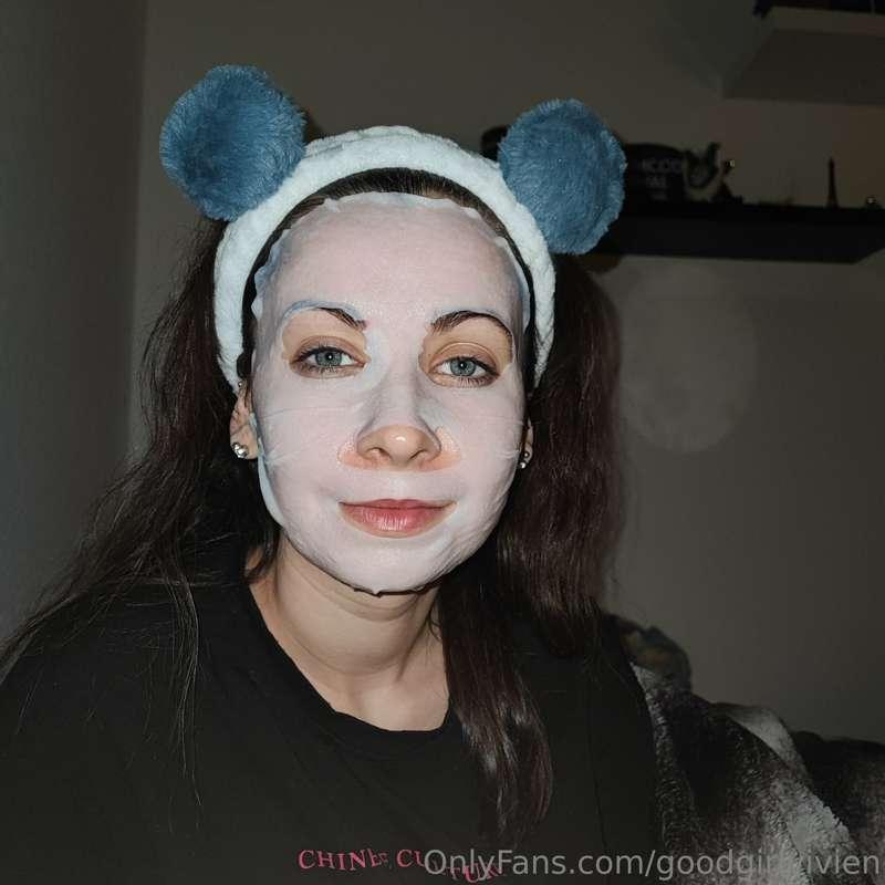 I think even with a mask on I look cute. Would you still lov..
