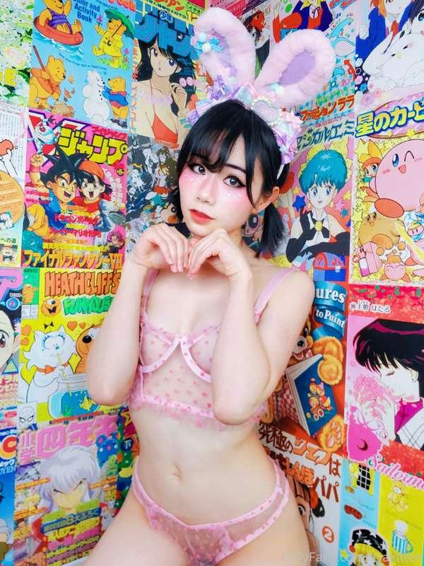 If you pay close attention this is a different pink lingerie..