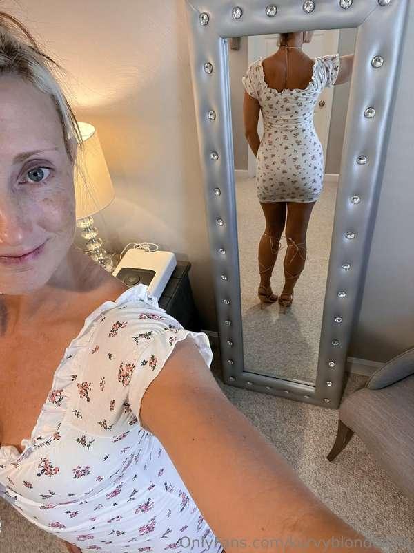 kurvyblondewife image #10