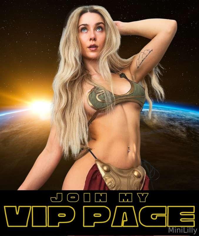 Support my main account and get access to over 1900 pics and..