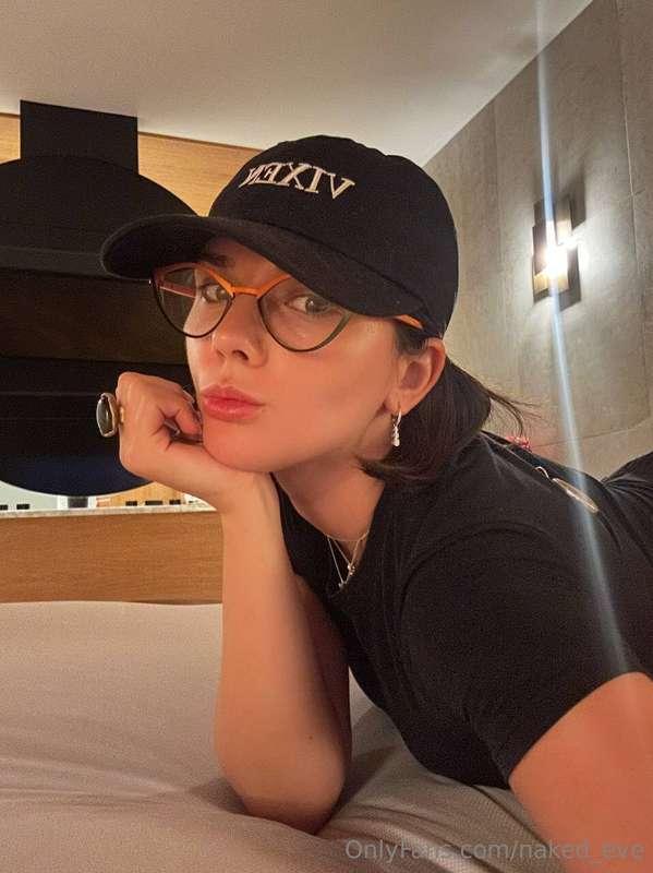 Just me, my cap, and some very dangerous thoughts… 😏But tell..