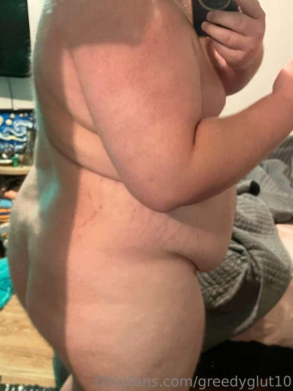 Feeling really big, and my pictures are just supporting evid..