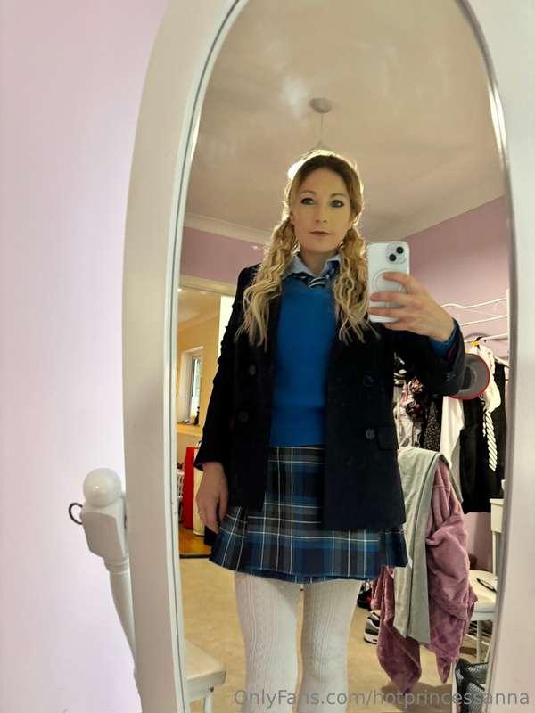 I'm going back to school in a couple of weeks! For St McKenz..