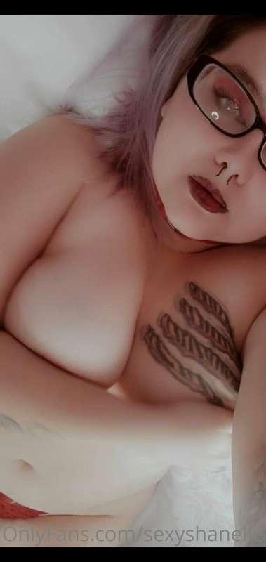 Gooood morning loves 😉 the best mornings start with titties.