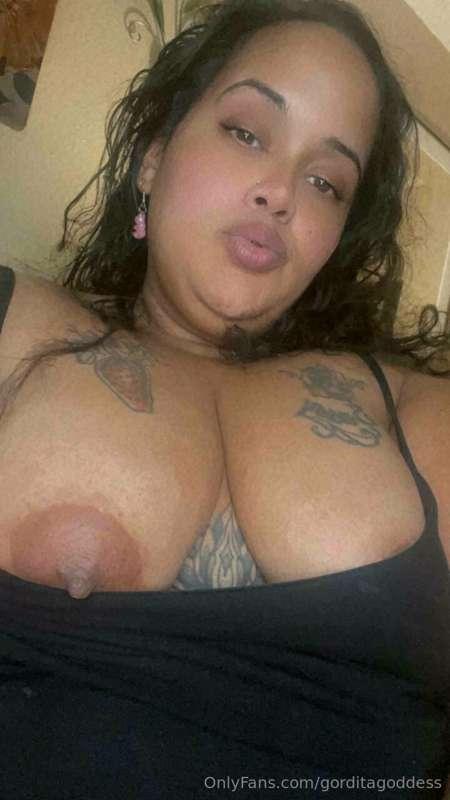 Babe get a whole year FREE PLUS A VIDEO JUST TIP $50