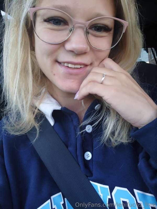 Well, my dear, did you have a nice dream?Na mein Lieber, has..