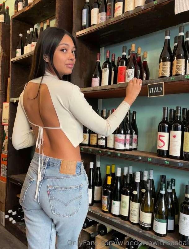 My happy place 🍷🫶🏽