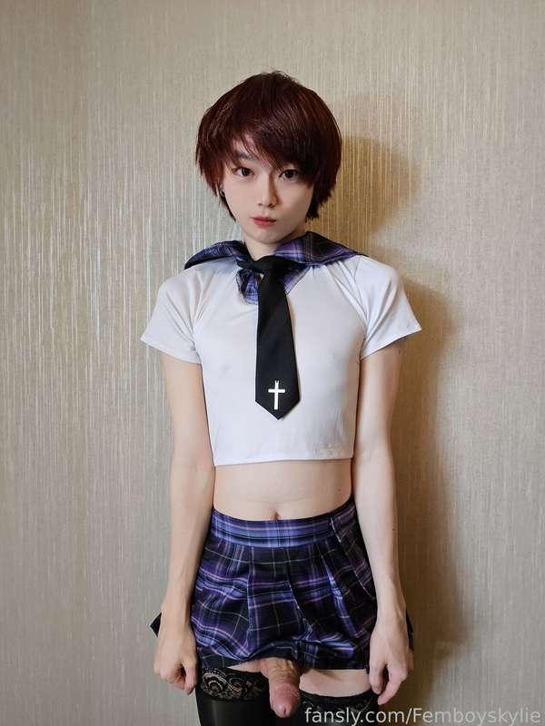 Which one do you like more? :3 