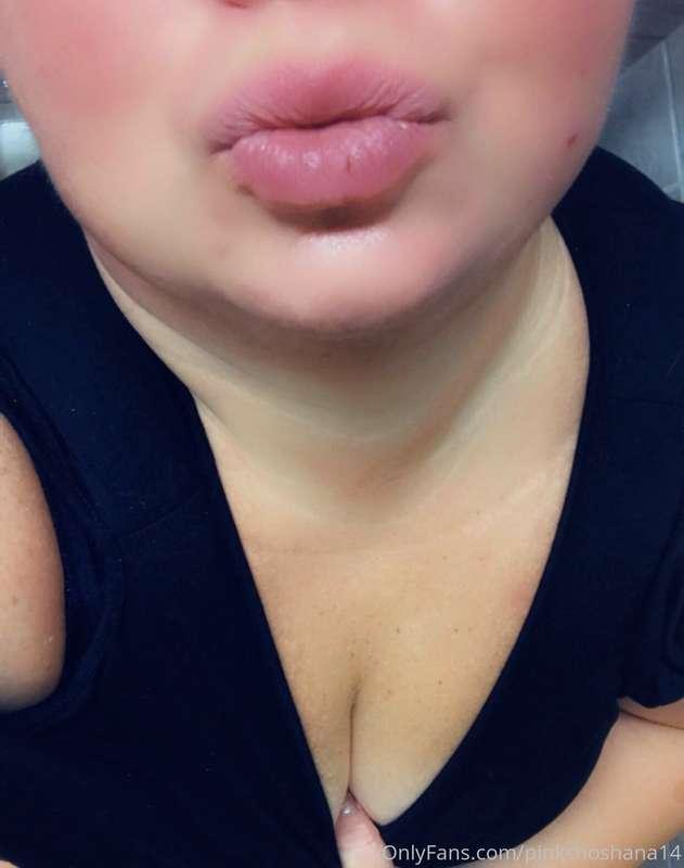 Kiss me I’m Irish! 🍀  🤫
