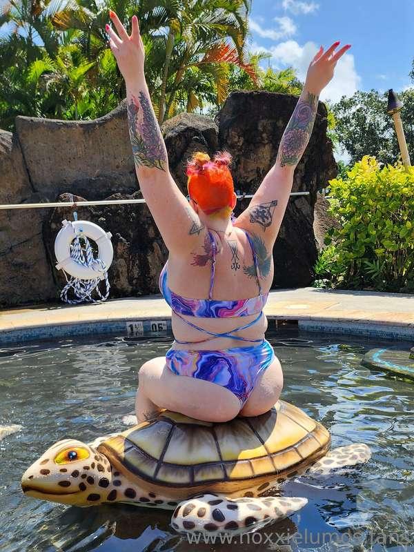 Sorry for being MIA! I was in Kauai living my best slut life..