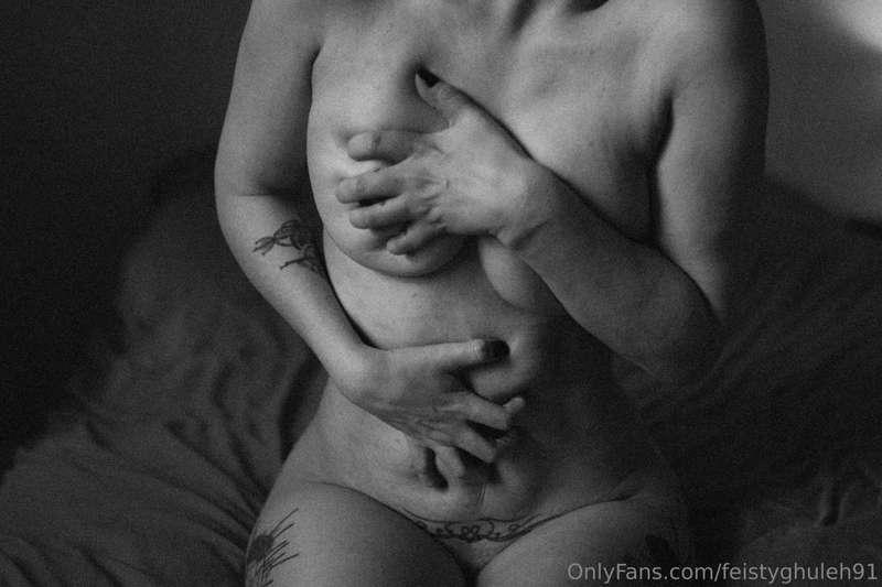 feistyghuleh91 image #0