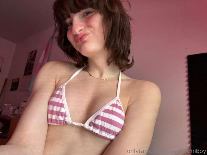 its my hrt birthday tomorow!!!