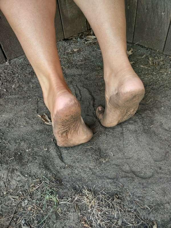 Getting dirty in the back yard 👣 I fantasize about being ben..