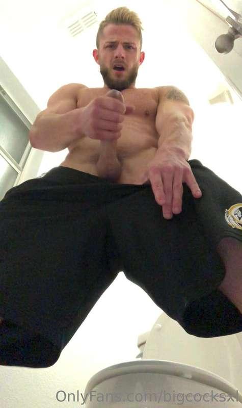 @tyson_