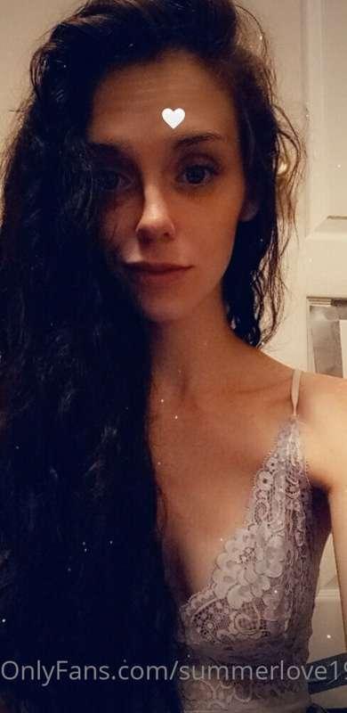 Wore out and heading to bed ..it's been a a long day 💋 if I ..