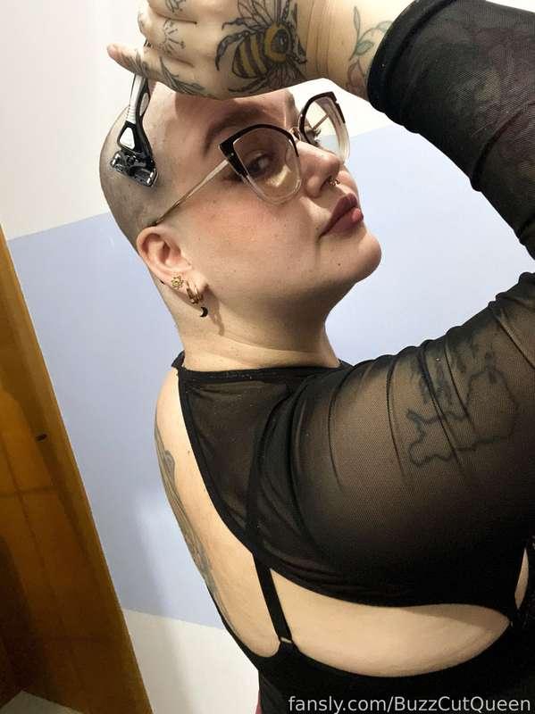 buzzcutqueen image #2