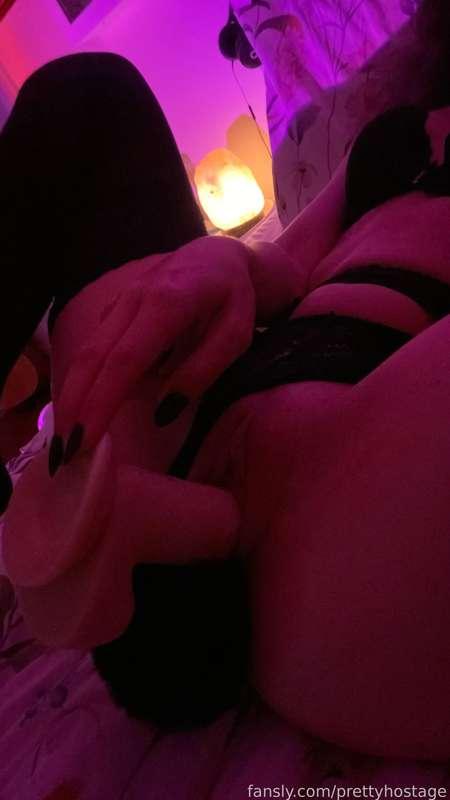 prettyhostage image #11