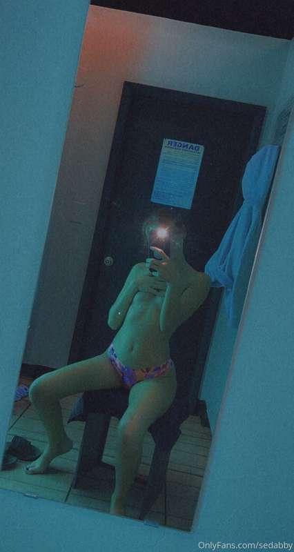 Tanning Tuesday😝💕💛