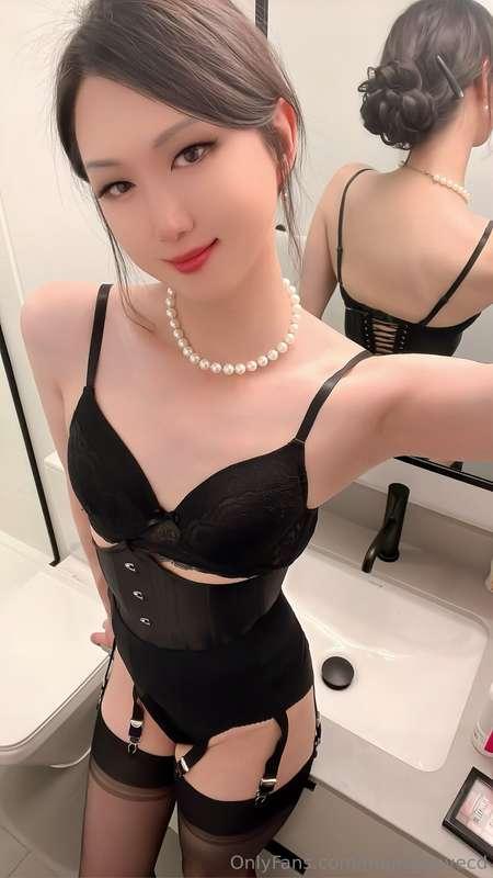 monicalovecd image #7