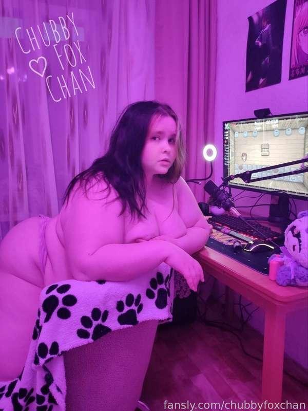 chubbyfoxchan image #2