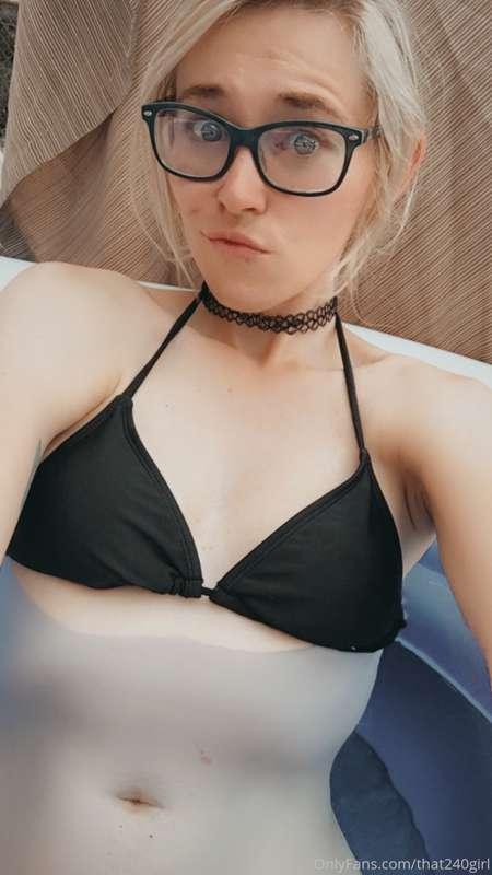 Who would like to join me in the pool?