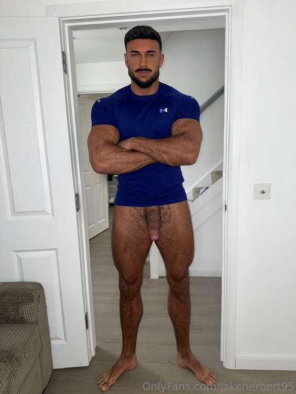 I’ll make you feel tiny 👀💪