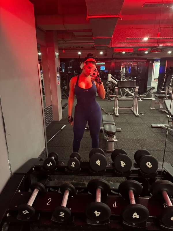 Dripping… and not just from the workout 😈 Wanna see how I co..