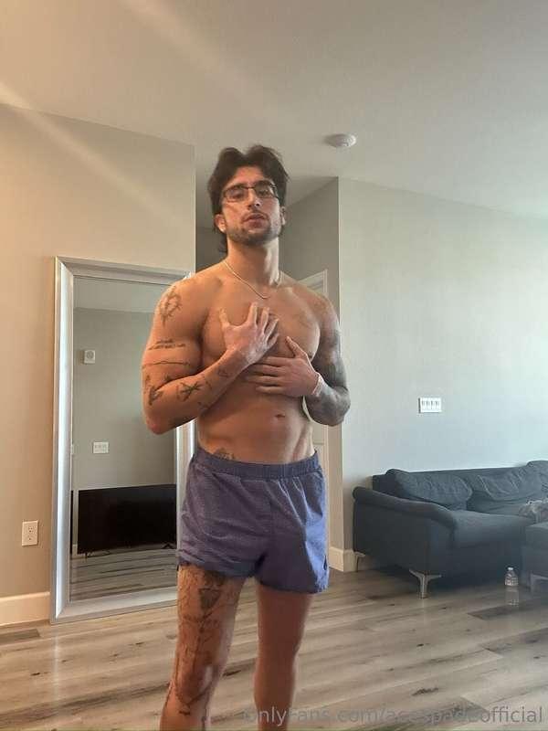 My dick is still hard even after I came this morning… who’s ..
