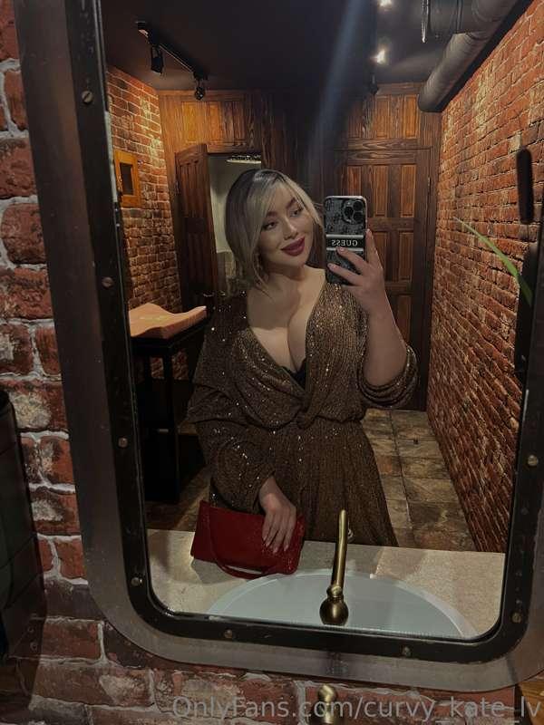Do you like to go to restaurants?🤔🙄 I had several fantasies ..