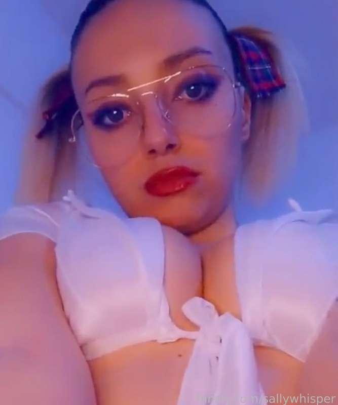 School Glrld...
#school #girl #roleplay #role 