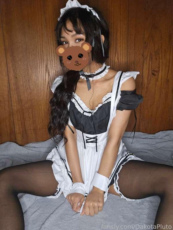 Last day for sneaky maid 💕

#teen #petite #barelylegal #18 #young #skinny #cute #tiny #18yo #pussy