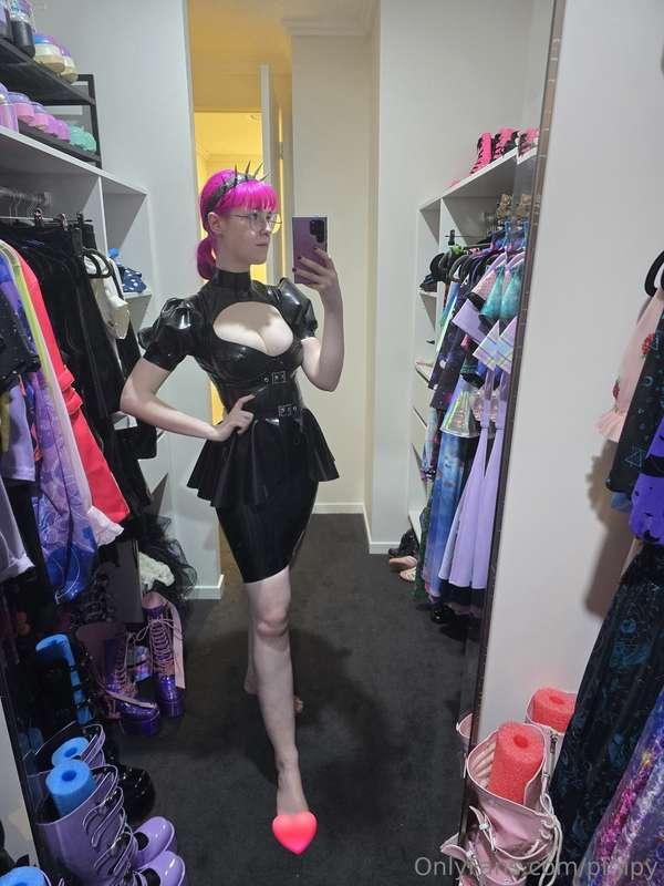 NEW LATEX NEW LATEX NEW LATEX