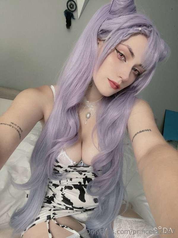 @amane_foxy 
She always ready to fulfill your dirtiest and d..