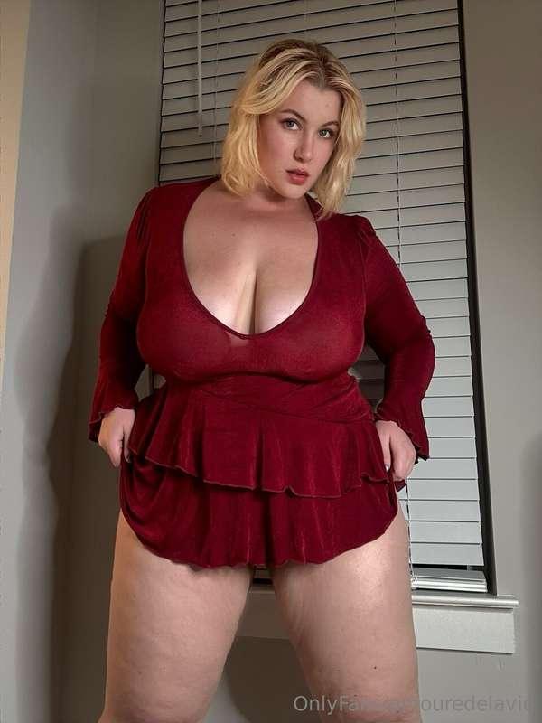 I’ll let you in on a secret 🤫 shy girls love attention too 💕