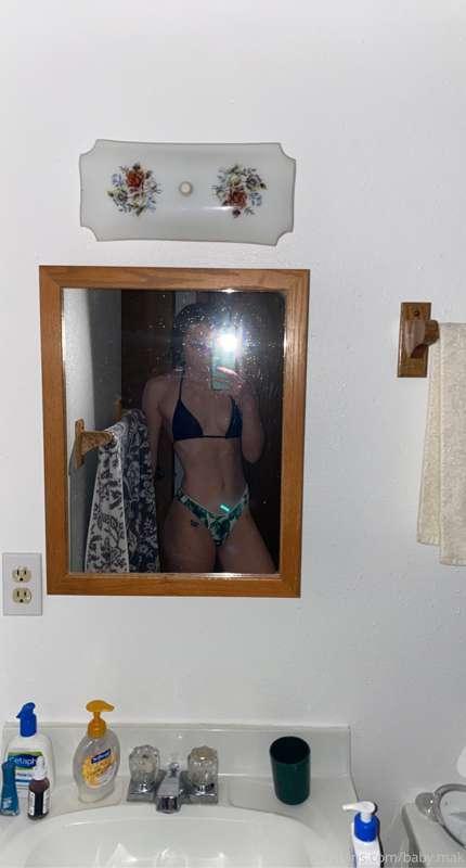 let’s go to the beach you can fuck me in the sand with the w..