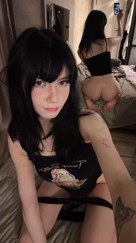 i  dyed my hair today so I have some dye residue xddd, I got a little sick right before my birthday but hopefully I'll be better soon:/, have a good weekend:3
#squirt #skinny #goth #porn #egirl #smalltits #petite #horny #skinny #smakl #young #anime #tits #smalltits #naturaltits #boobs #nipples #schoolgirl #anime #catgirl #cat #petplay #ass #asshole #anal #analplay