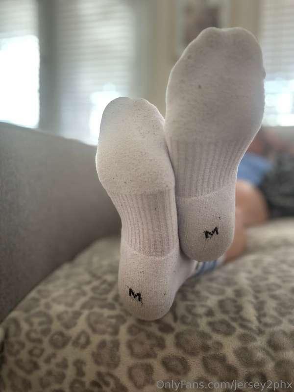 People have been recently asking me for my feet in socks pic..