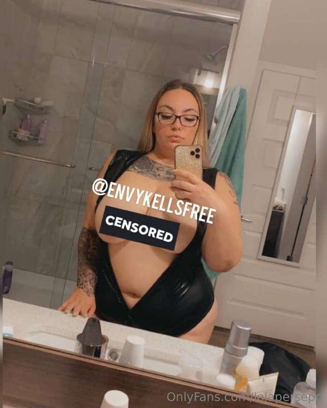 @envykellsfree  𝐋𝐎𝐕𝐄𝐒 𝐆𝐎𝐈𝐍𝐆 𝐋𝐈𝐕𝐄 & 𝐒𝐏𝐎𝐈𝐋𝐈𝐍𝐆 𝐇𝐄𝐑 𝐅𝐀𝐍𝐒🤤 
𝗦𝗨𝗕𝗦𝗖..