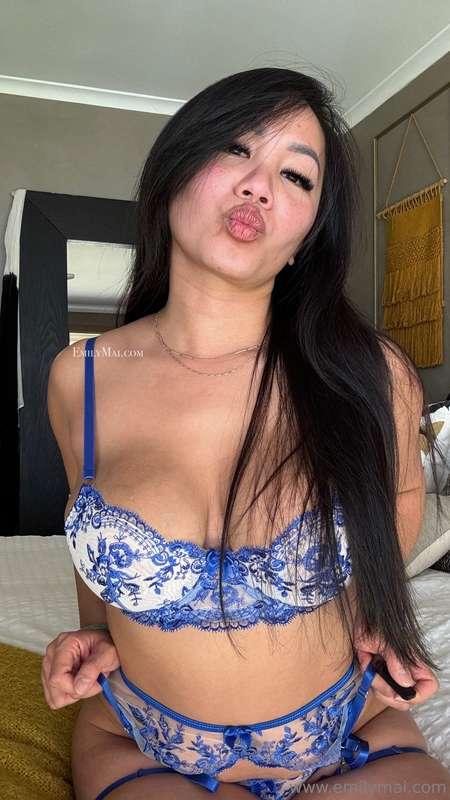 Let me give you a goodnight kiss 🥰