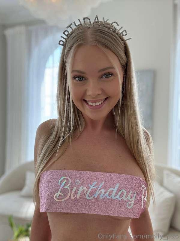 𝐓𝐎𝐃𝐀𝐘 𝐈𝐒 𝐌𝐘 𝐁𝐈𝐑𝐓𝐇𝐃𝐀𝐘🥳🎉✨I really love this holiday, 𝐢𝐭'𝐬 𝐚 𝐯𝐞..