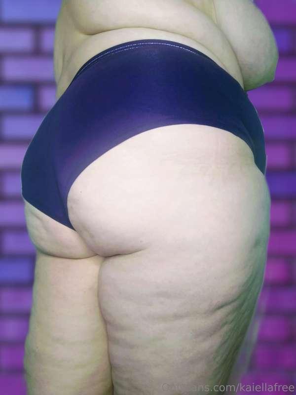 I want you edging to thoughts of gripping my beautiful cellu..