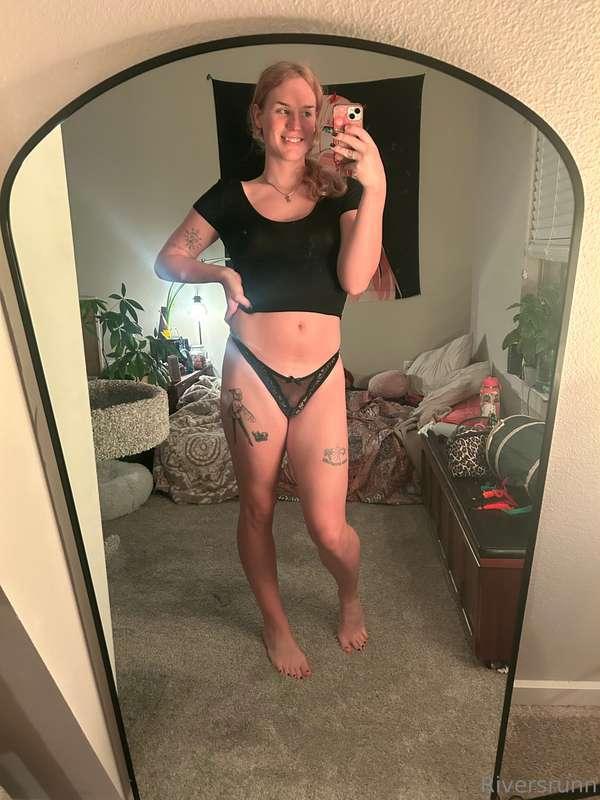 ✨You should feel how warm my body is🤒🤧 wait I wonder does th..