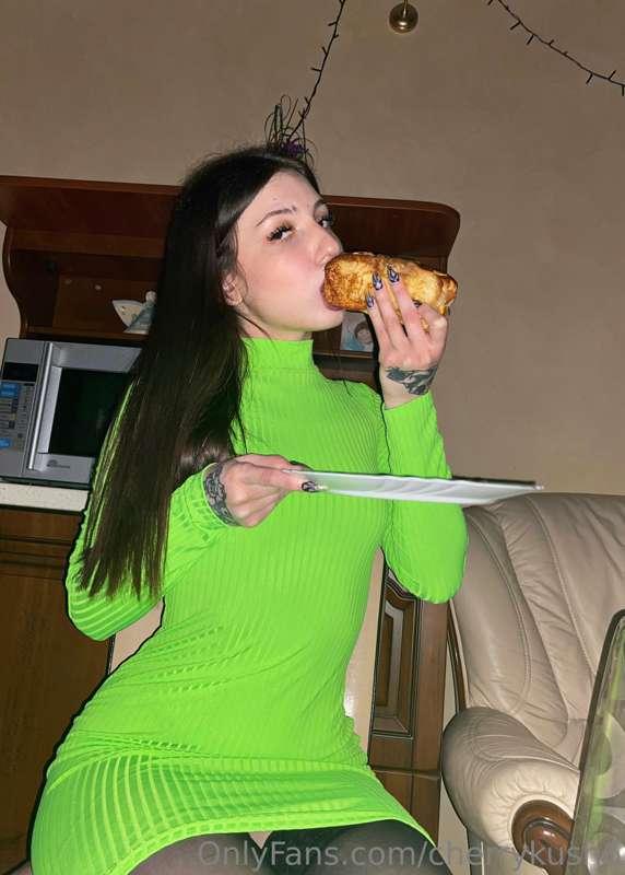 🥪🧀I'm so hungry, I want you to feed me a delicious shrimp an..