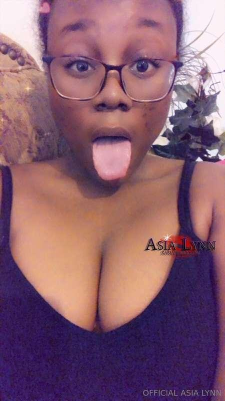 # I’ll catch it 💦
@xasialynnx