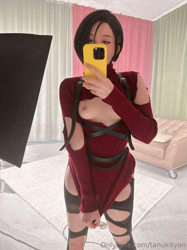 Hope you're not feeling like my dress in the photo 🤭