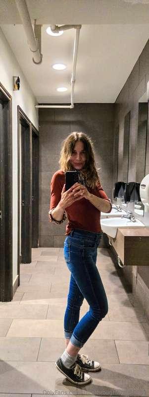 Out at a show, having fun 🥰   