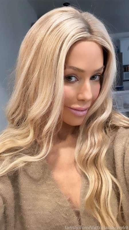 victorialauren69 image #6
