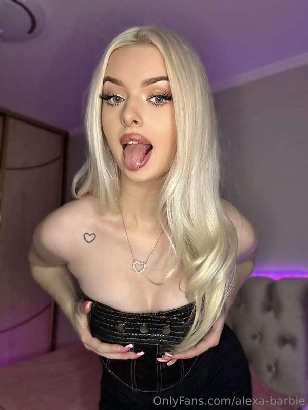 I'm being naughty today. Daddy should punish 🥵