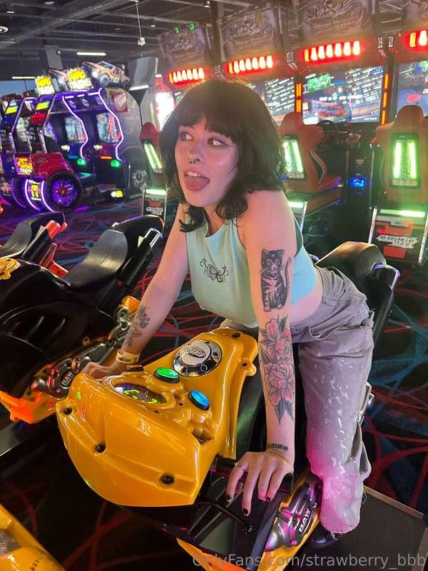Check ur messages for some good good! Also doing $10-20 dick..