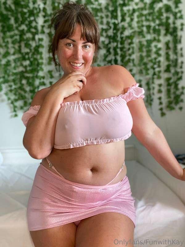 This outfit makes me feel super sexy...